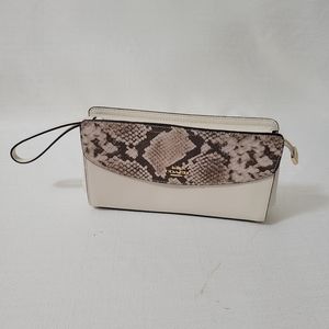 NEW Coach Wristlet Clutch Handbang Purse